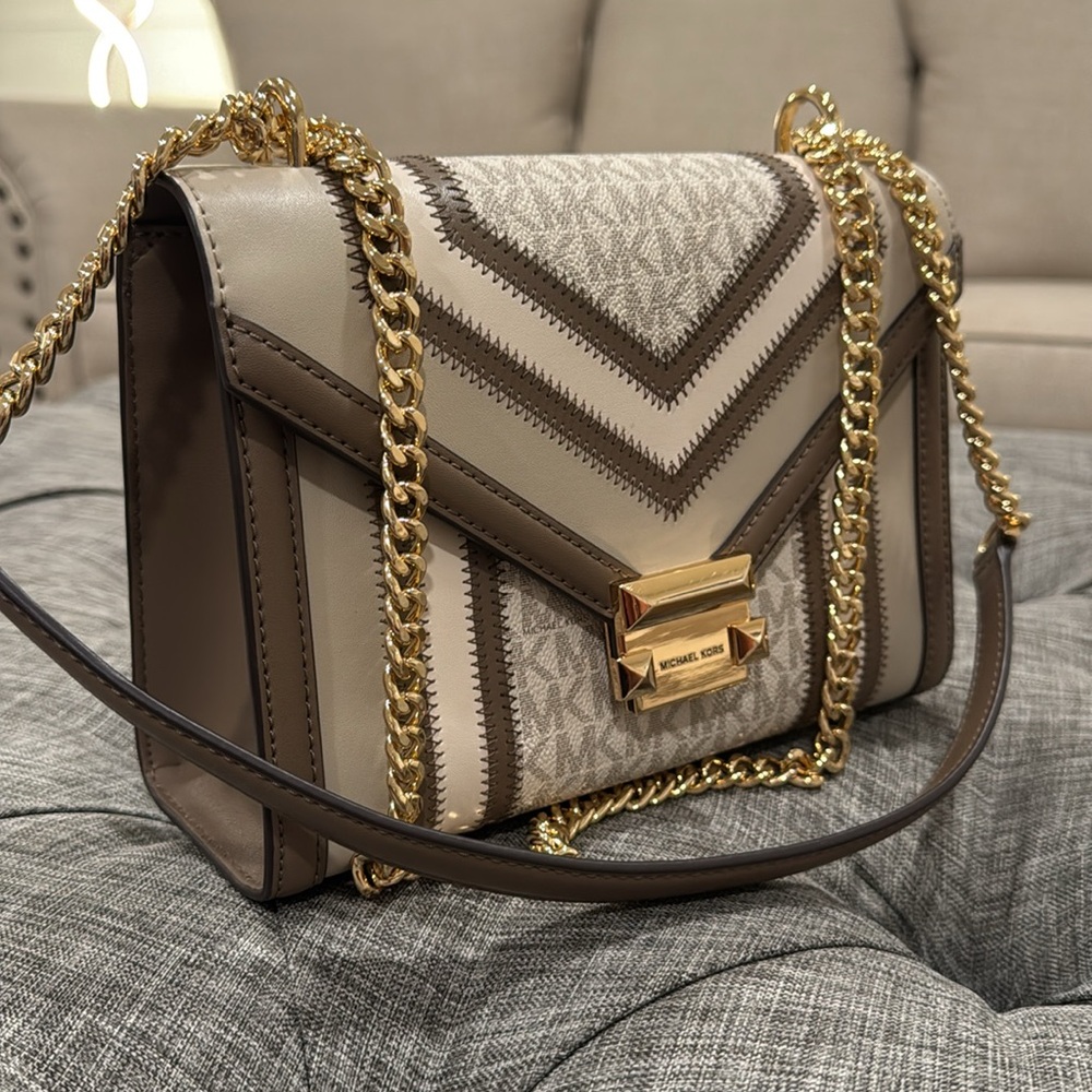 Michael Kors Bag Leather Jetset Signature Gold Chain with Chevron Design - Picture 3 of 17